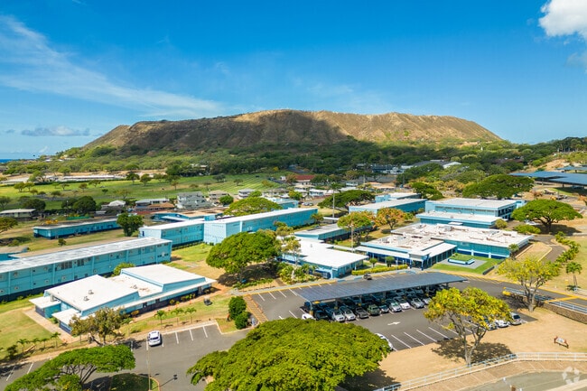 Kaimuki Middle School is located in the vibrant neighborhood of Kaimuki in Honolulu, Hawaii.