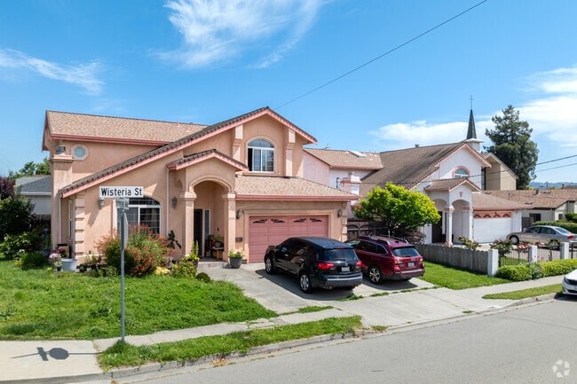 Homes in the Downtown Castro Valley exhibit a variety of architectural styles.