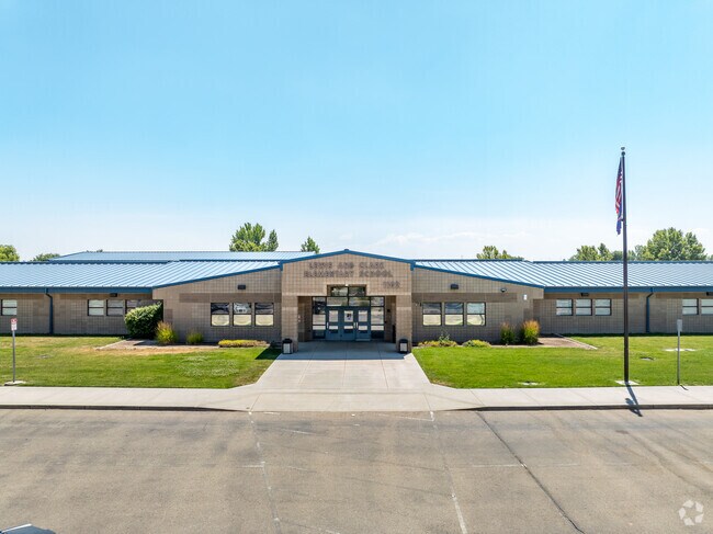 Front entrance at Lewis and Clark Elementary.