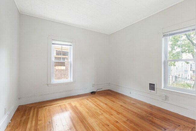 268 Willow Ave unit 3, Somerville, MA 02144 - photo 5