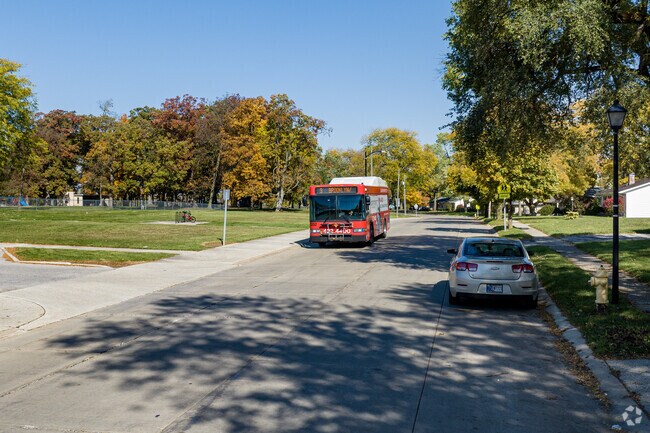 Navigating Fort Wayne's routes near Kyle Road.