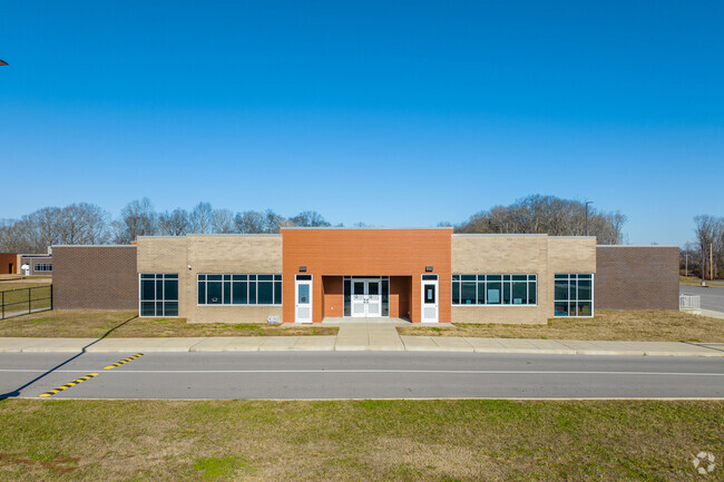 Battle Creek Elementary School enrolls grades K-4 in Spring Hill.