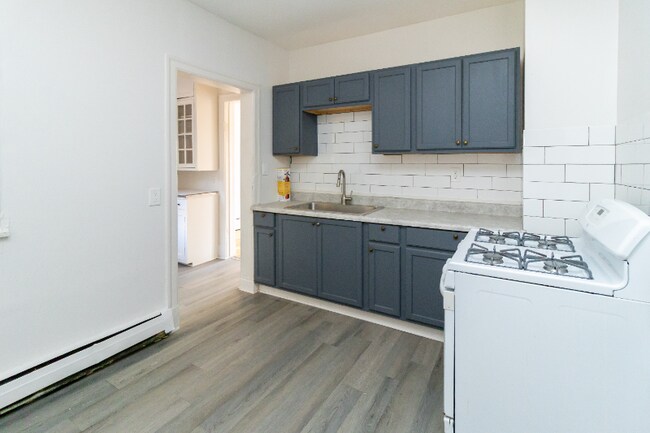 6830 S Jeffery Blvd unit 6830 S Jeffery Blvd, Chicago, IL 60649 - photo 7