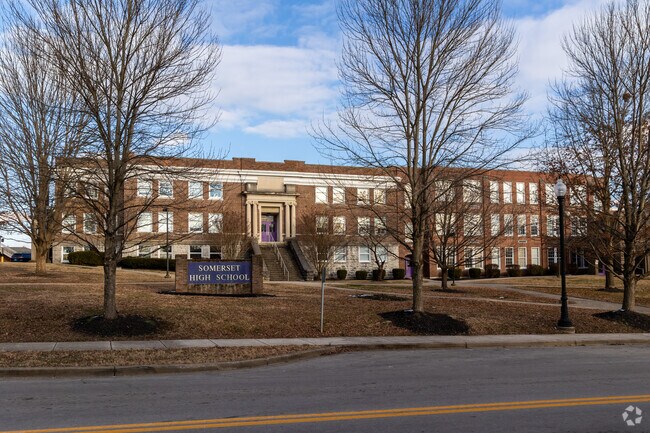 Somerset high school has a graduation rate of 94%.