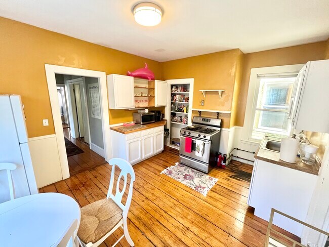 44 Delle Ave unit 2, Roxbury Crossing, MA 02120 - photo 6