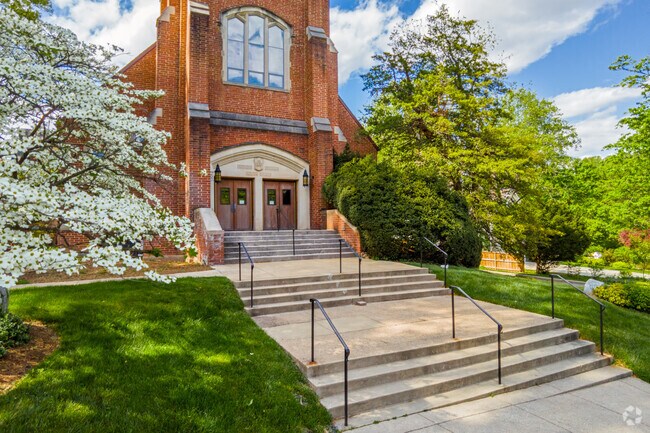 Silver Spring's Grace Episcopal Day School cultivates each child’s capacity to feel, wonder, create, and relate to others with empathy and kindness.