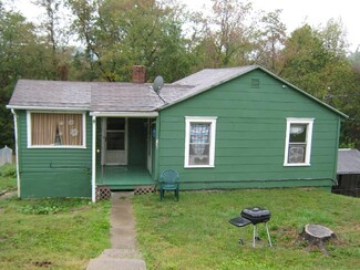 151 Fairmor Dr, Westover, WV 26501