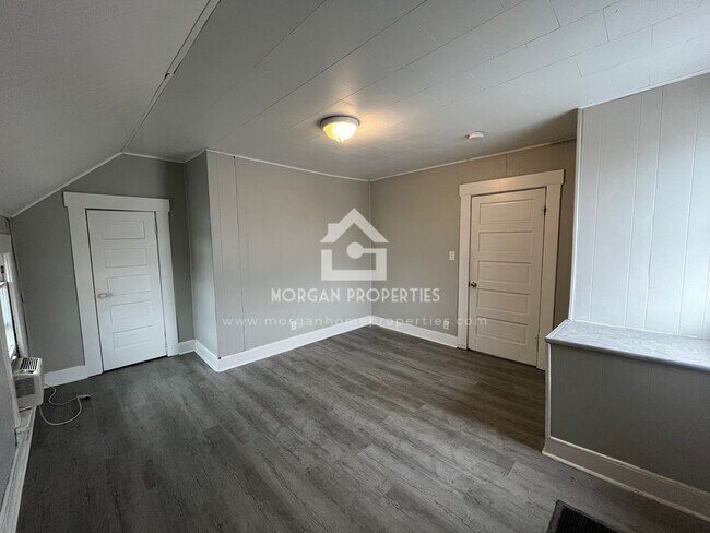 1104 Thornburg St, New Castle, IN 47362 - photo 7