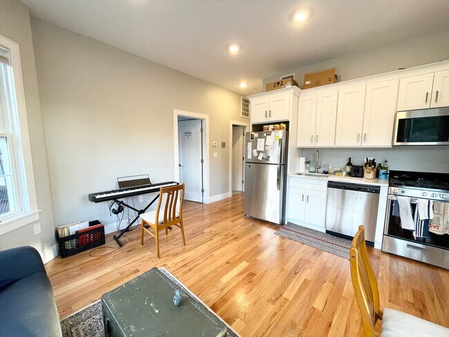 1619 Tremont St unit 2, Boston, MA 02120 - photo 3