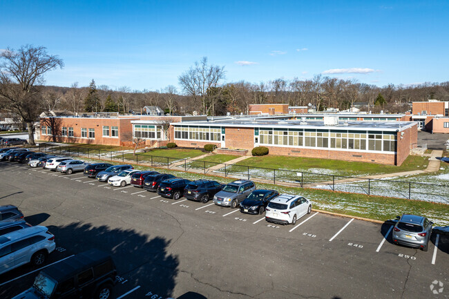 Scotch Plains' Evergreen Elementary School received a A- overall Niche score.