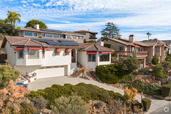 Hillside homes in La Mesa provide breathtaking views and a peaceful escape from city life.