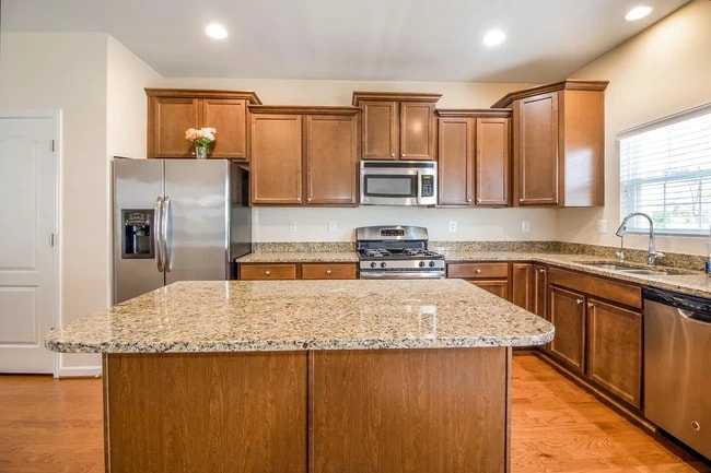 7932 Pettigrew St, Elkridge, MD 21075 - photo 3