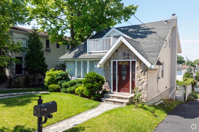 Bay Terrace’s housing mix includes older colonials, ranches, and Cape Cods.