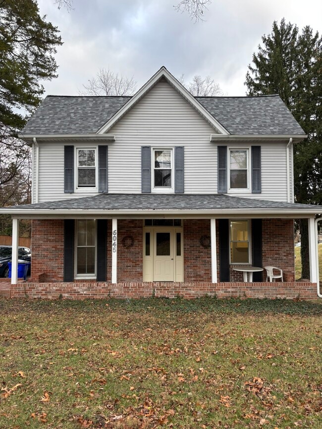 6045 Old Washington Rd, Elkridge, MD 21075