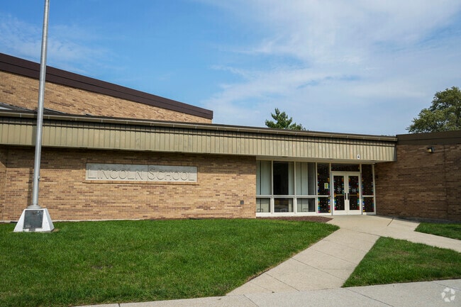 Lincoln Elementary School provides education to the little residents in 
Blue Island