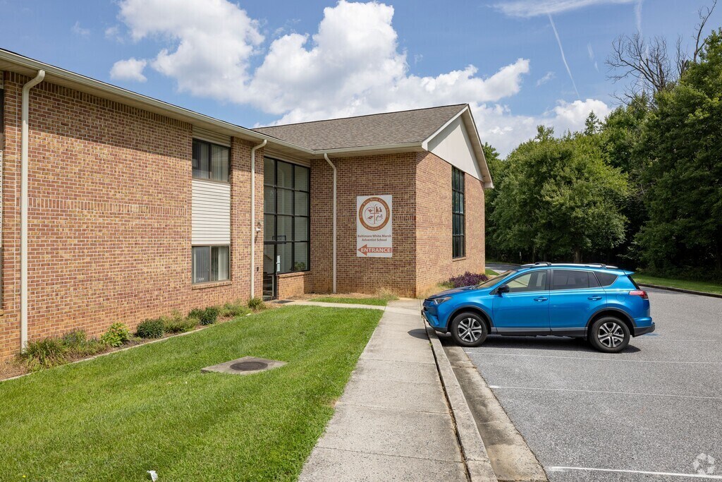 A wide shot for Baltimore White Marsh Adventist School.