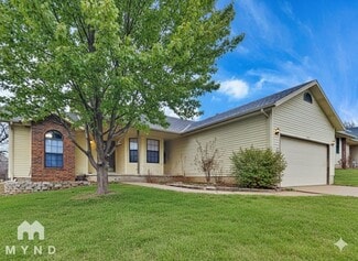2527 W Buena Vista St, Springfield, MO 65810