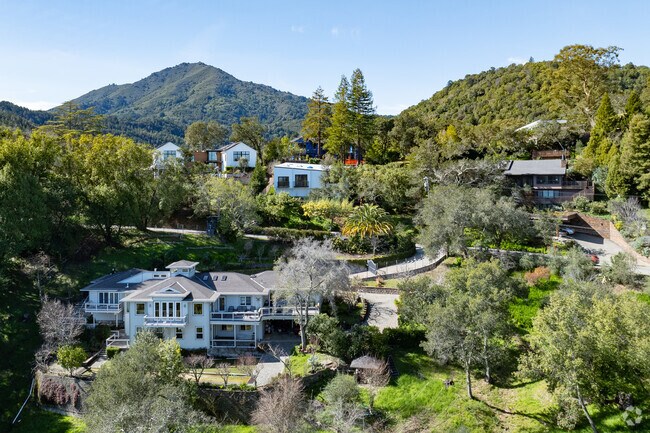 Find your perfect home in the shadow of Mount Tamalpais in the South Magnolia neighborhood.
