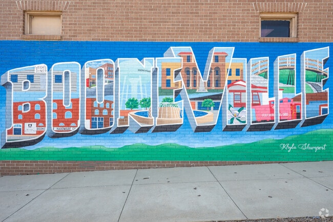 Booneville, with a population of 9,000 residents, is known for its relaxed, small-town atmosphere.