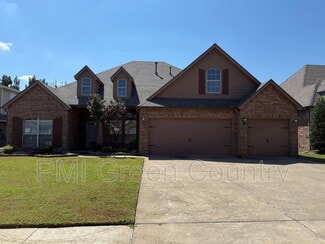 3710 W 108th Ct S, Jenks, OK 74037
