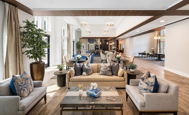 Album Huntersville 55+ Active Adult Apartment Homes, Huntersville, NC 28078 - photo 3