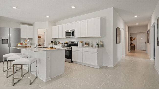 335 Artemis St, Lake Wales, FL 33853 - photo 3