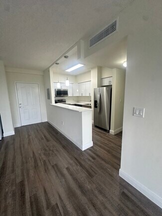 7991 NW 7th St Unit C2, Miami, FL 33126