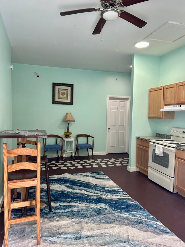 55 Main St Unit 5, Savannah, GA 31408