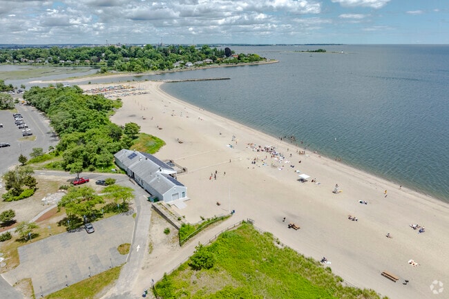 Jennings Beach is located at 880 South Benson Road in Fairfield, CT.