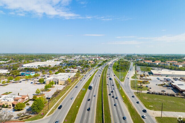 South Austin is bounded by Interstate 35 to the east, with easy access to Downtown Austin.