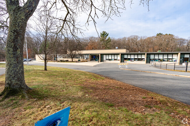 Greenlodge Elementary School is an above average, public school located in Dedham, MA.