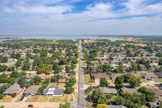 Lake Hefner is a short distance from Edgewater-Lakepointe.