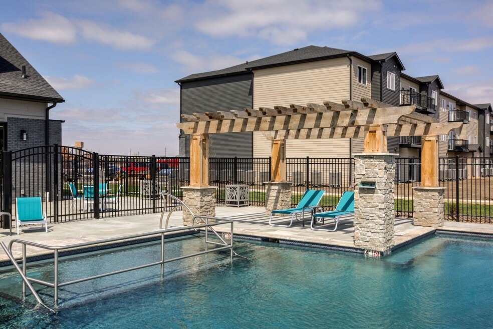 Fremont Commons, Fremont, NE 68025 - photo 1