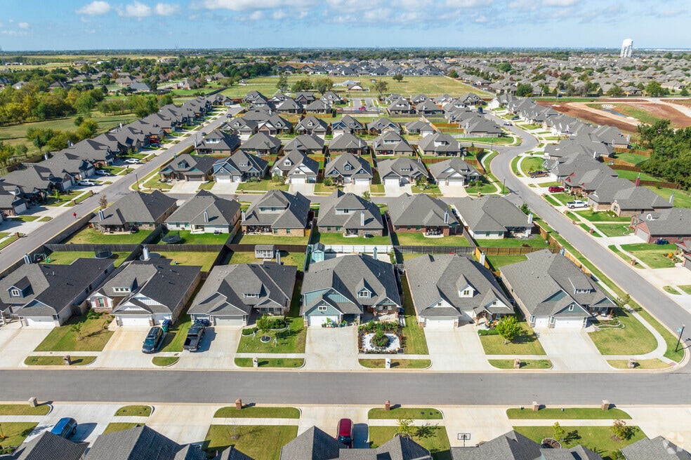 Neighborhood_Somers Pointe_V1_111423.mp4