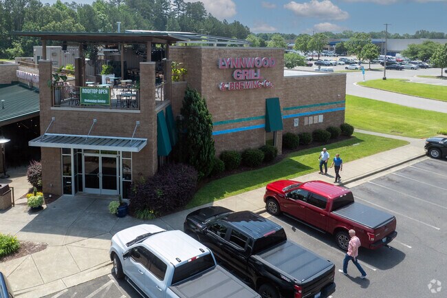 Lynnwood Grill & Brewing Company in Northwest Raleigh is a great place to grab a bite to eat with friends.