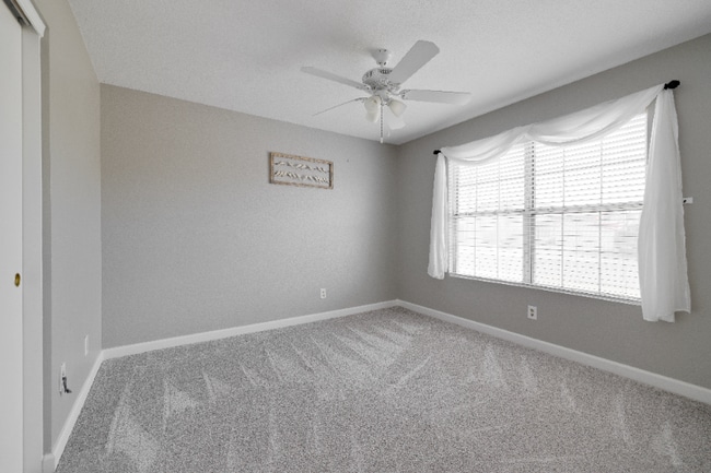 3816 W Misty Willow Ln, Glendale, AZ 85310 - photo 2