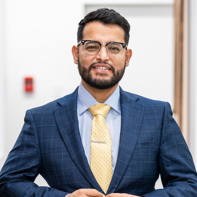 Agent Photo