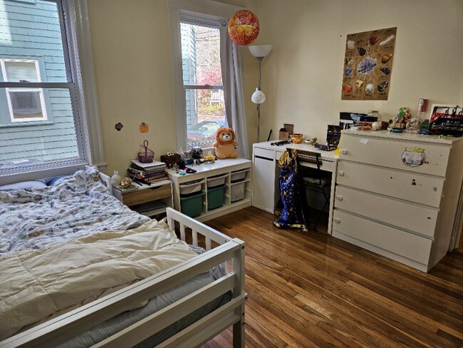 152 Raymond St unit 152 Raymond, Cambridge, MA 02140 - photo 7