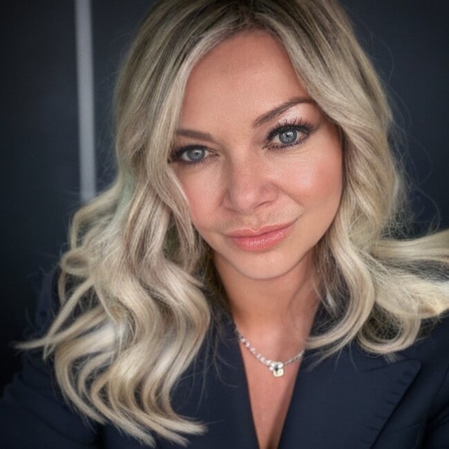 Agent Photo