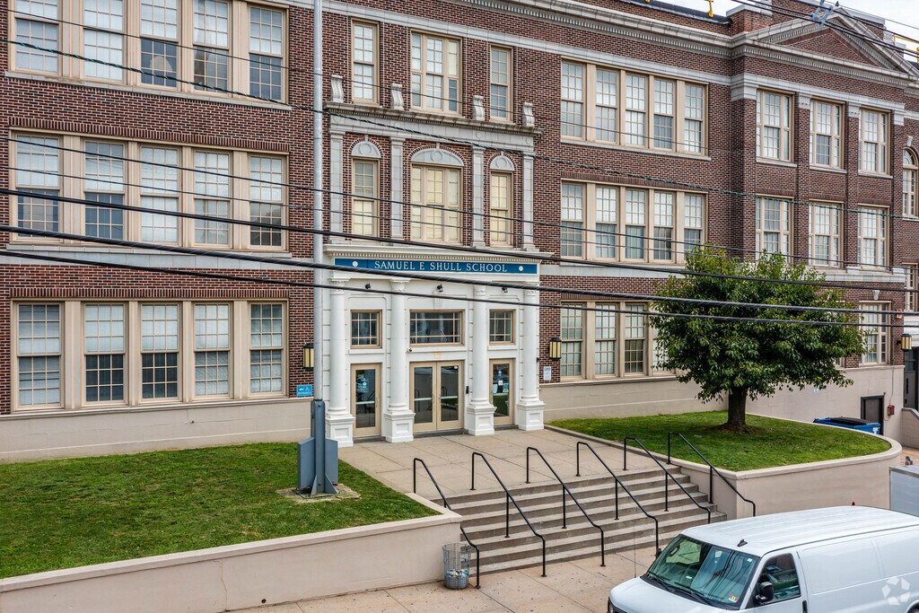 Welcome to Samuel E. Shull Middle School in Perth Amboy, NJ.