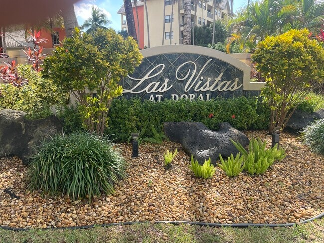 8215 Lake Dr unit 8215 Lake Drive Apt, Doral, FL 33166 - photo 2