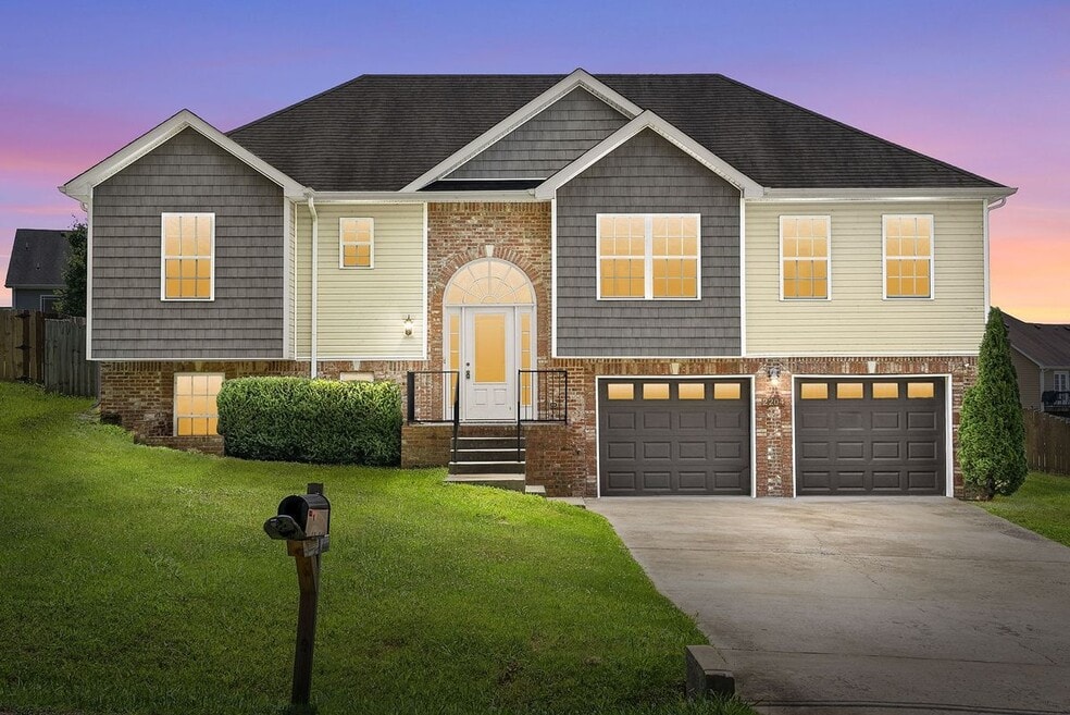 2204 Allen-Griffey Rd, Clarksville, TN 37042 - photo 1