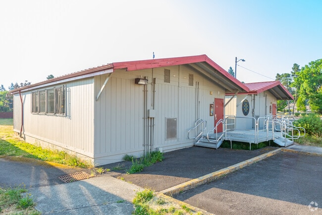 Portable classrooms add learning spaces to Hartley Elementary School.
