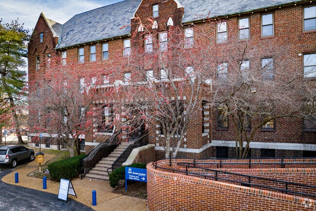 Kipp Wonder Academy has a C+ diversity score.