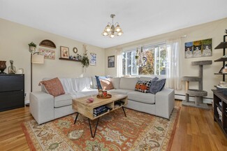 76 Oxford Ave Unit 6, Cambridge, MA 02138
