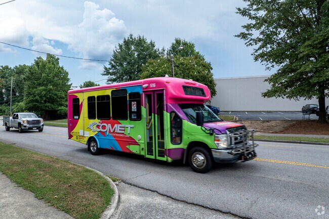 The Comet offers vanpool programs, making Lexington-bound commutes more eco-friendly.