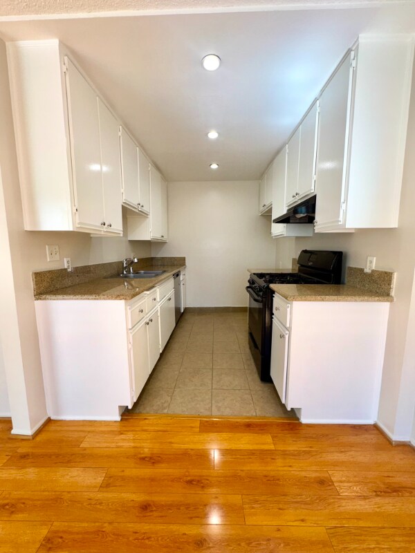 430 E San Jose Ave Unit F, Burbank, CA 91501