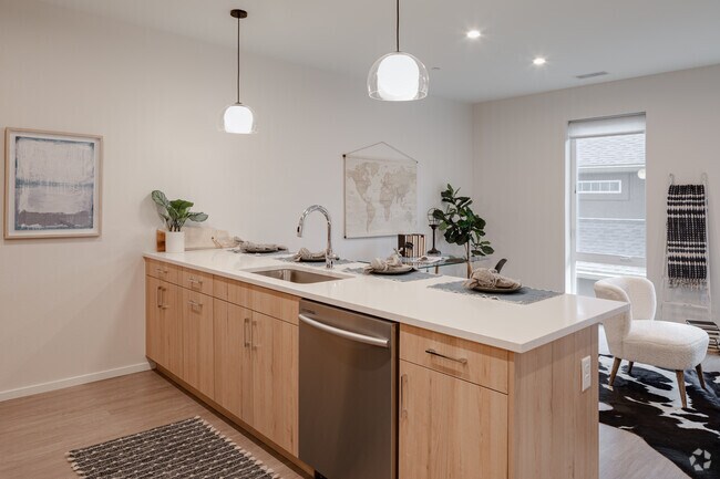 1BR, 1BA - 698SF
