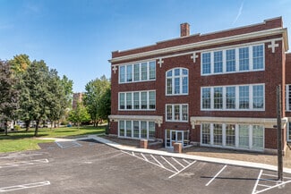 25 Public Square, Willoughby, OH 44094