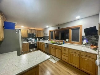1447 Stead Dr, Menasha, WI 54952